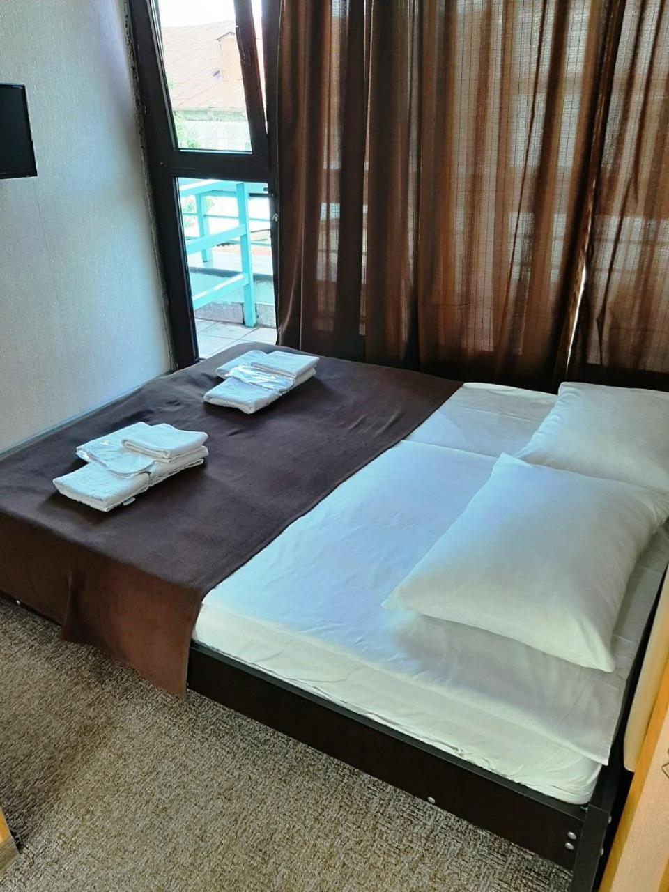 Tbiliseli Inn Tiflis Dış mekan fotoğraf