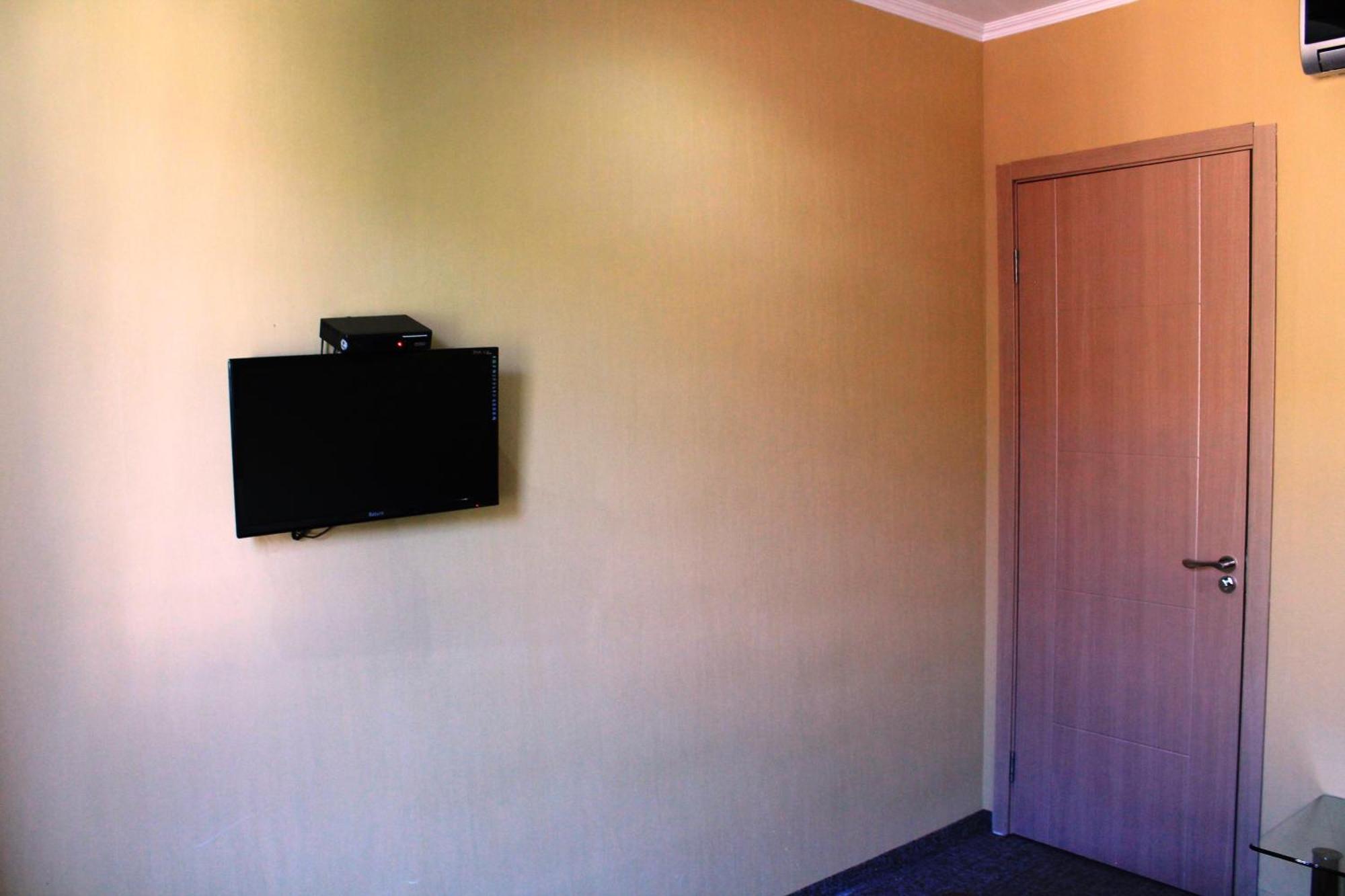 Tbiliseli Inn Tiflis Dış mekan fotoğraf