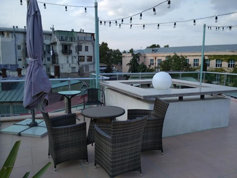 Tbiliseli Inn Tiflis Dış mekan fotoğraf