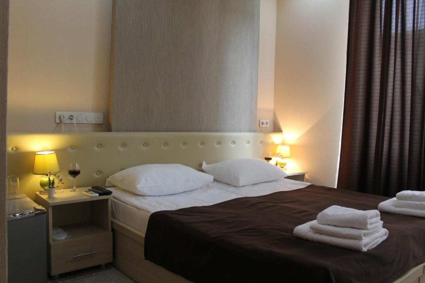 Tbiliseli Inn Tiflis Dış mekan fotoğraf