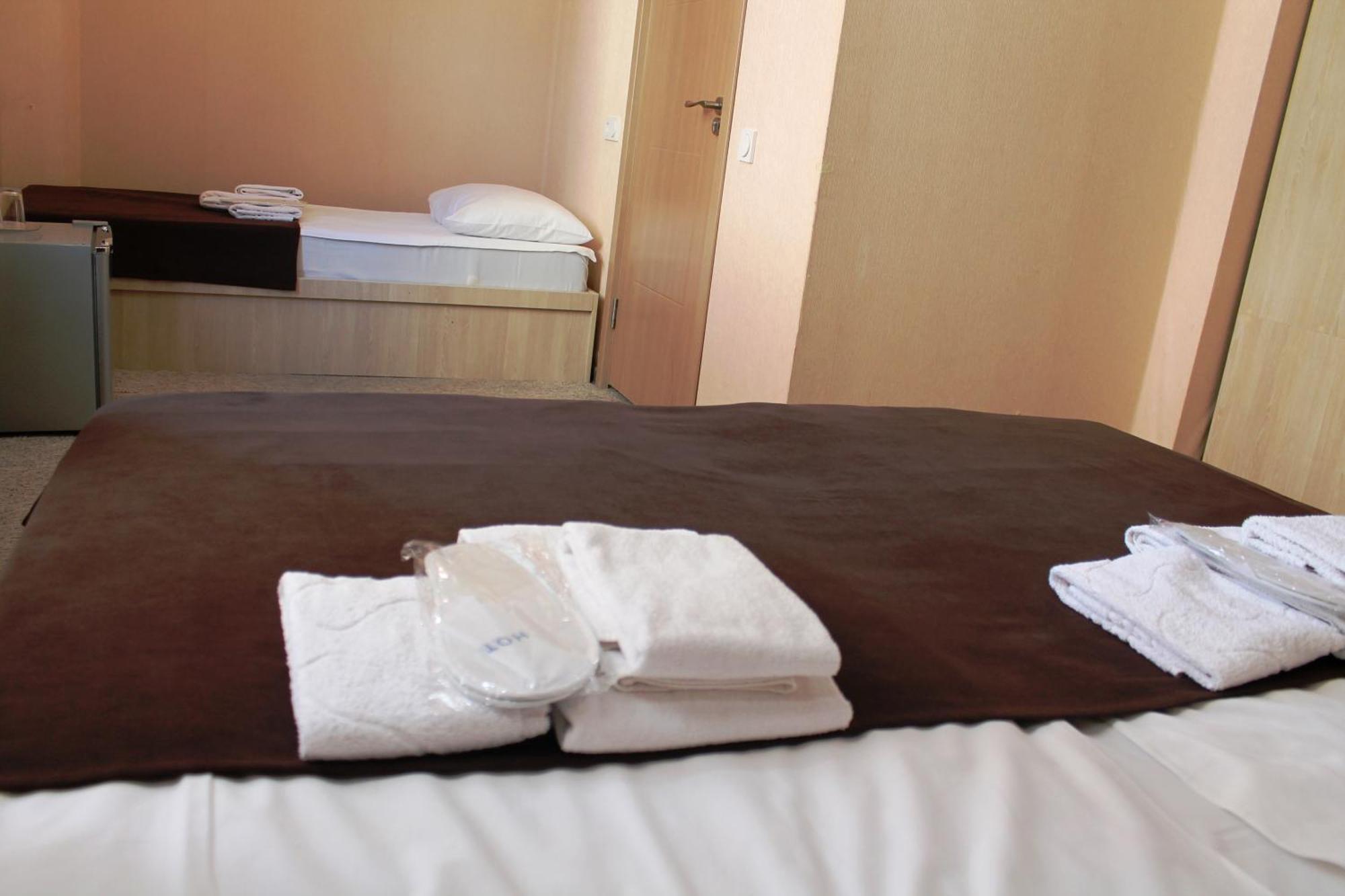 Tbiliseli Inn Tiflis Dış mekan fotoğraf