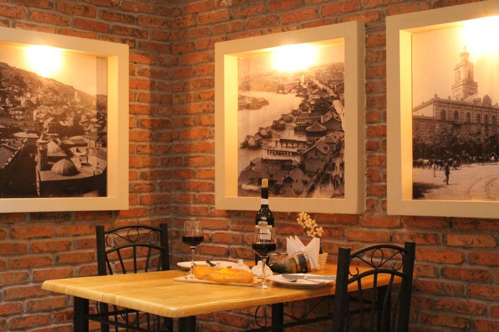 Tbiliseli Inn Tiflis Dış mekan fotoğraf