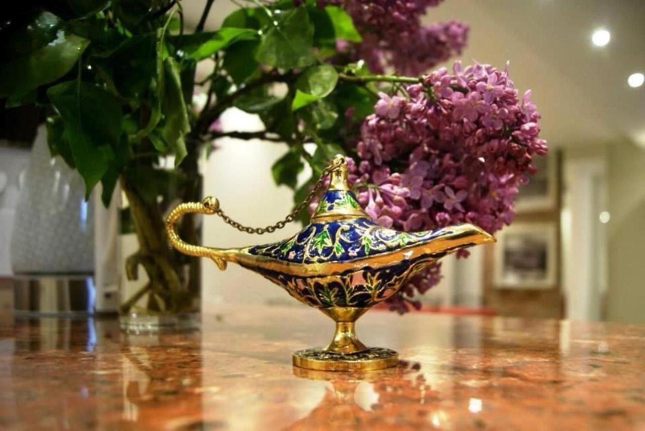 Tbiliseli Inn Tiflis Dış mekan fotoğraf